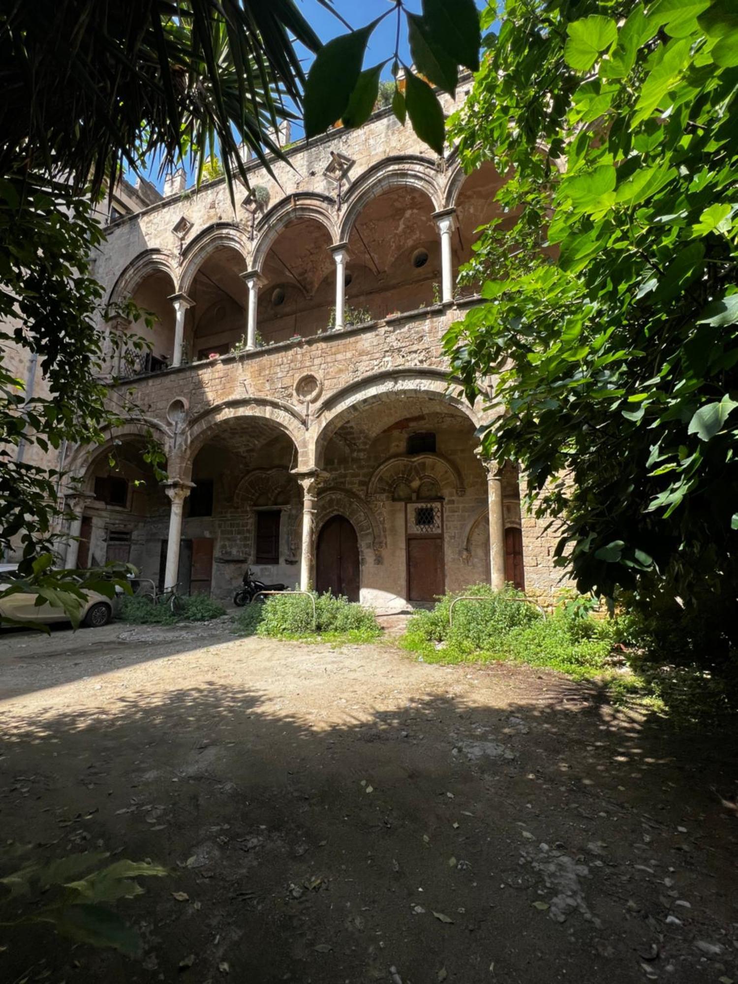 Donna Guia Suite Palermo Eksteriør billede